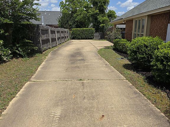 3rd image of 7343 Old Forest Rd