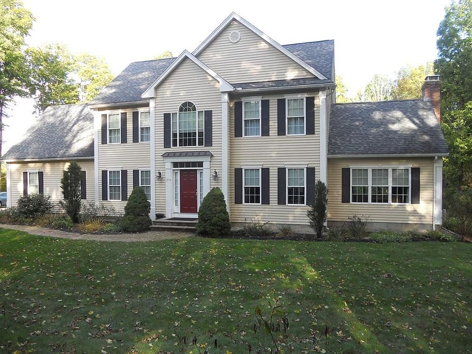 2nd image of 27A Elliott St
