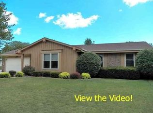 7302 S 69th St, Franklin, WI 53132