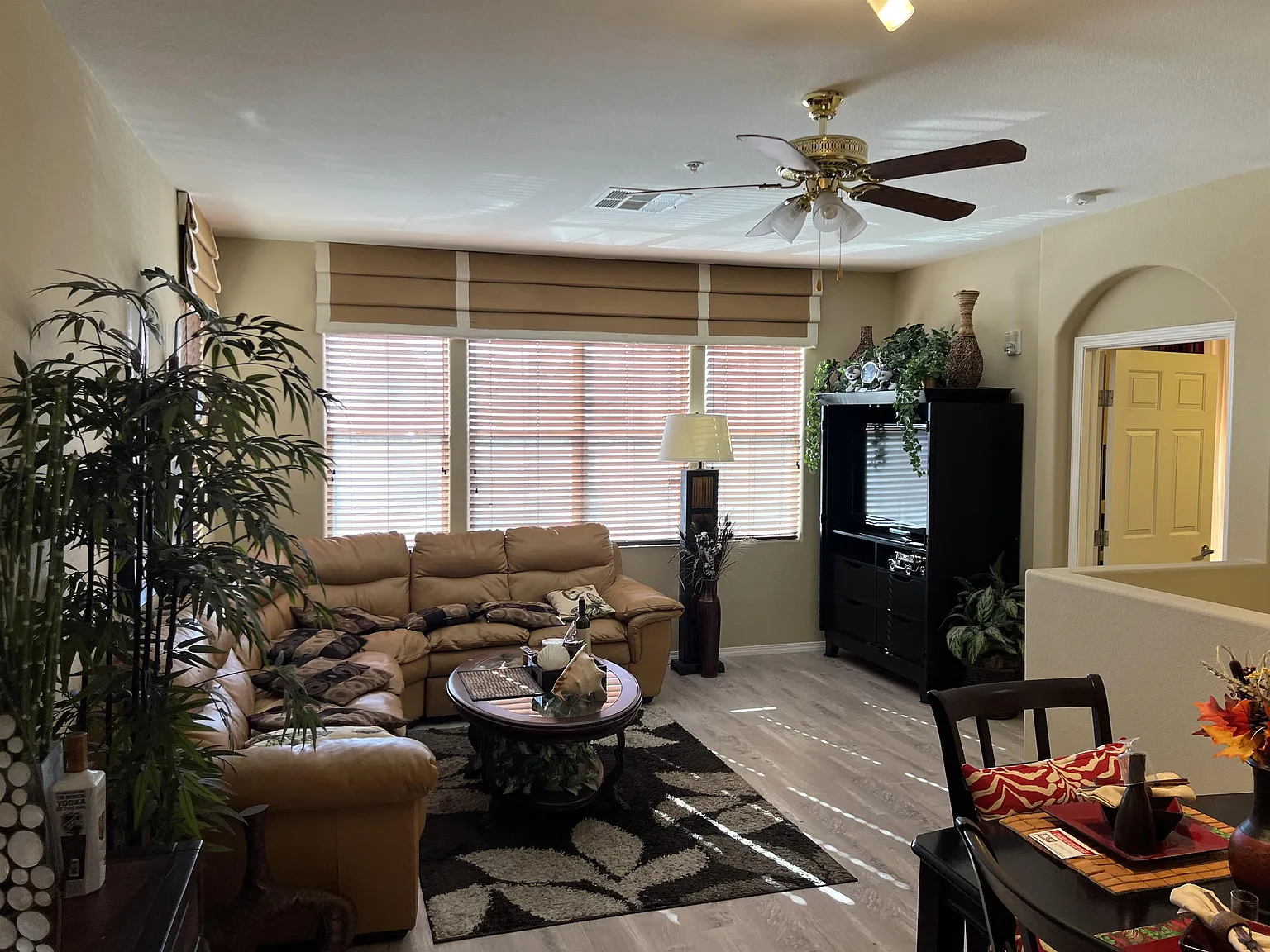 Hualapai Way # 284 - 1 — Photo 2