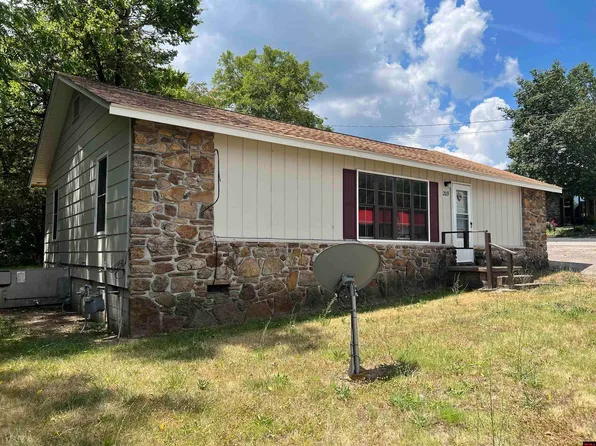 209 Highway 62 W, Yellville, AR 72687