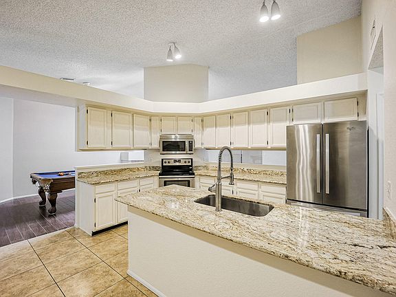 4th image of 6028 W Sweetwater Ave