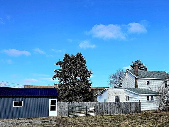 3rd image of 6707 N Lumberjack Rd
