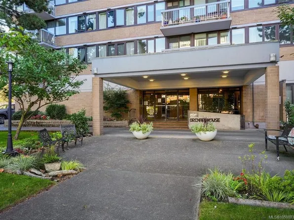 647 Michigan St #408, Victoria, BC V8V 1S9