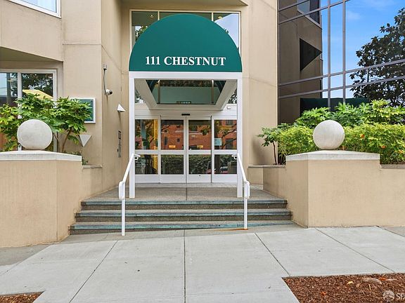 4th image of 111 Chestnut St Unit 409