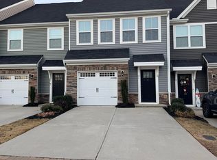 7 Country Dale Dr, Greer, SC 29650