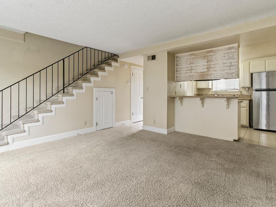 1st image of 5712 Hillsdale Blvd