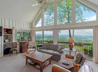 404 Kerry Hill Rd, Cashiers, NC 28717