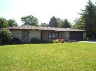 12045 Hillcrest Dr, Lemont, IL