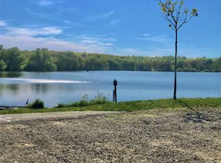 2 Caruso Dr, Watertown, CT 06795