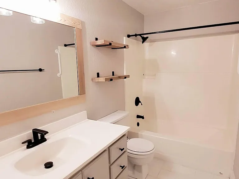 Down Stairs Full Bath