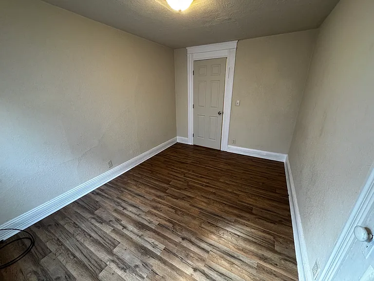 846 Lake Ave #UPPER — Photo 16