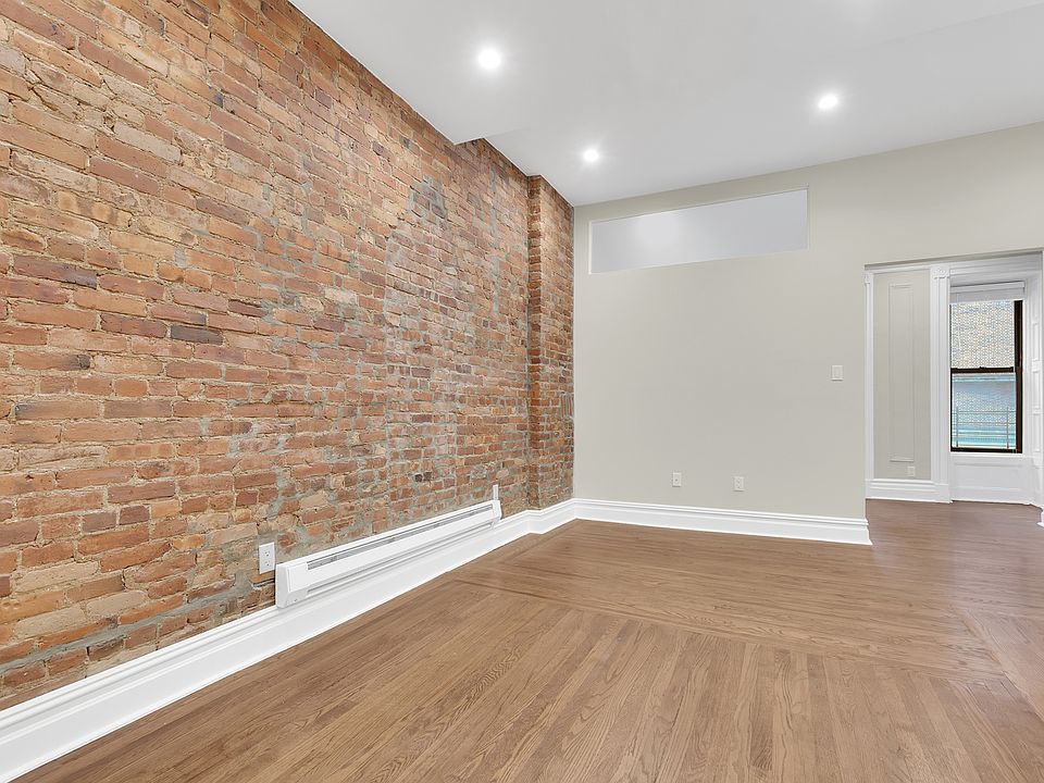 2nd image of 1012 Lexington Ave APT 4F