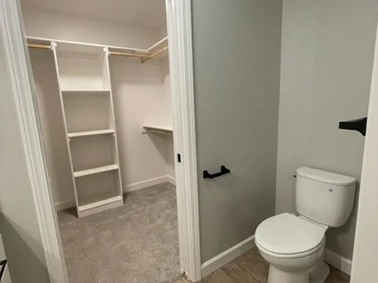 1612 Green Valley Cir — Photo 9