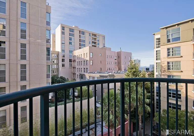 1800 Washington St #411 — Photo 4