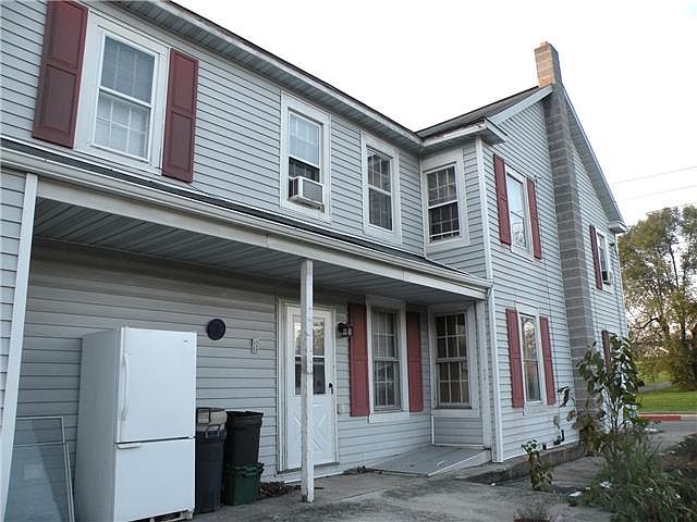 2nd image of 534 Essex St