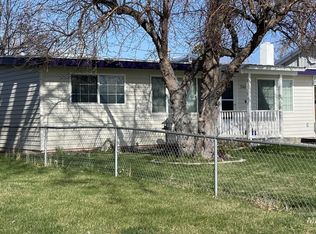 760 S 14 E, Mountain Home, ID 83647