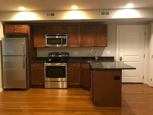 1st image of 622 N 2nd St Unit 306