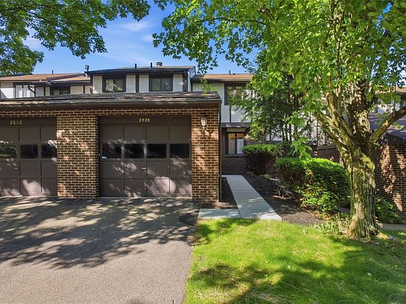 2nd image of 2828 Bingham Dr