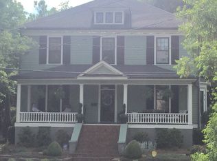 229 3rd St NW, Hickory, NC 28601