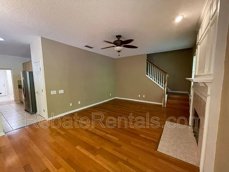 8907 Hampton Landing Dr E — Photo 12