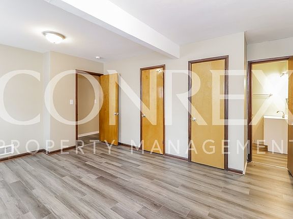5th image of 5301 Southview Dr
