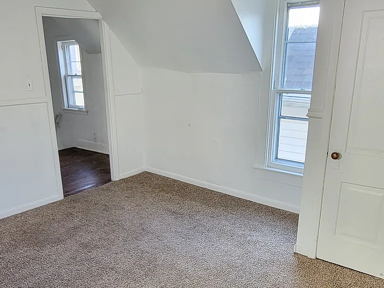 542 7th Ave S — Photo 21