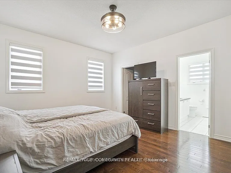 2172 Dawson Cres — Photo 19