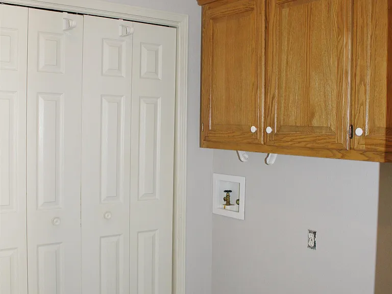 2736 Jean St — Photo 11