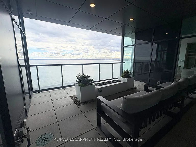 370 Martha St #1503 — Photo 26