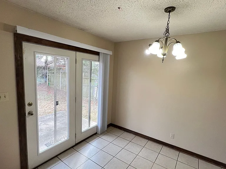 1208 N Nashville Pl — Photo 16