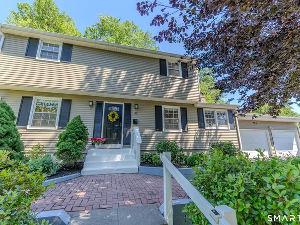 32 Stillwood Road, Wallingford, CT 06492