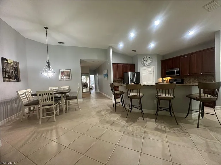 2004 Tarpon Bay Dr N #201 — Photo 9