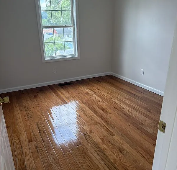 33 Hallock St — Photo 24