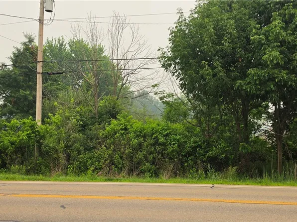 E Calla Rd, Poland, OH 44514
