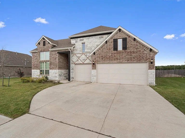 504 Pulitzer Dr — Photo 3