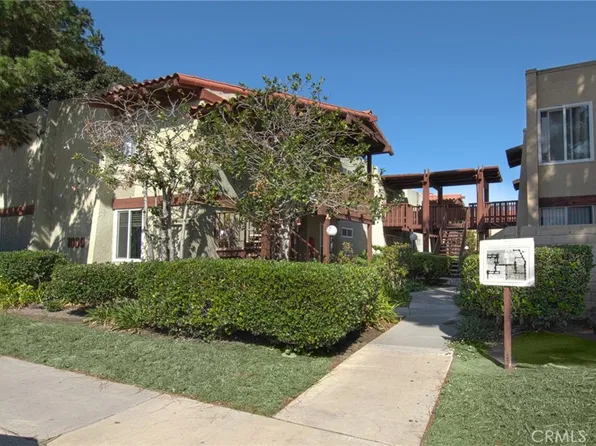 1000 W Macarthur Blvd APT 84, Santa Ana, CA 92707