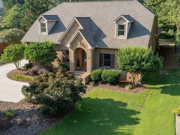 6013 Spring Creek Dr, Guntersville, AL 35976