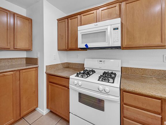 4th image of 5725 Camino Verde Dr APT 101