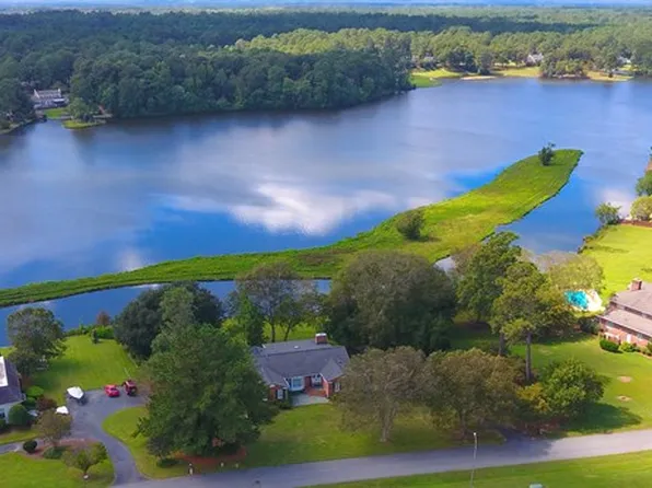 524 Walnut Creek Dr, Goldsboro, NC 27534