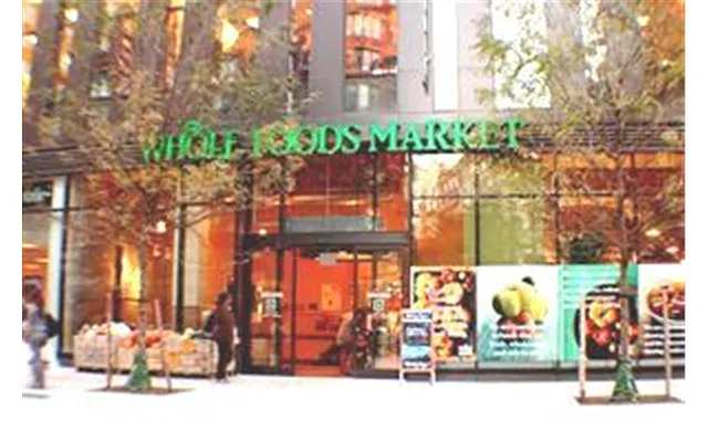 Sold by Douglas Elliman | media 15