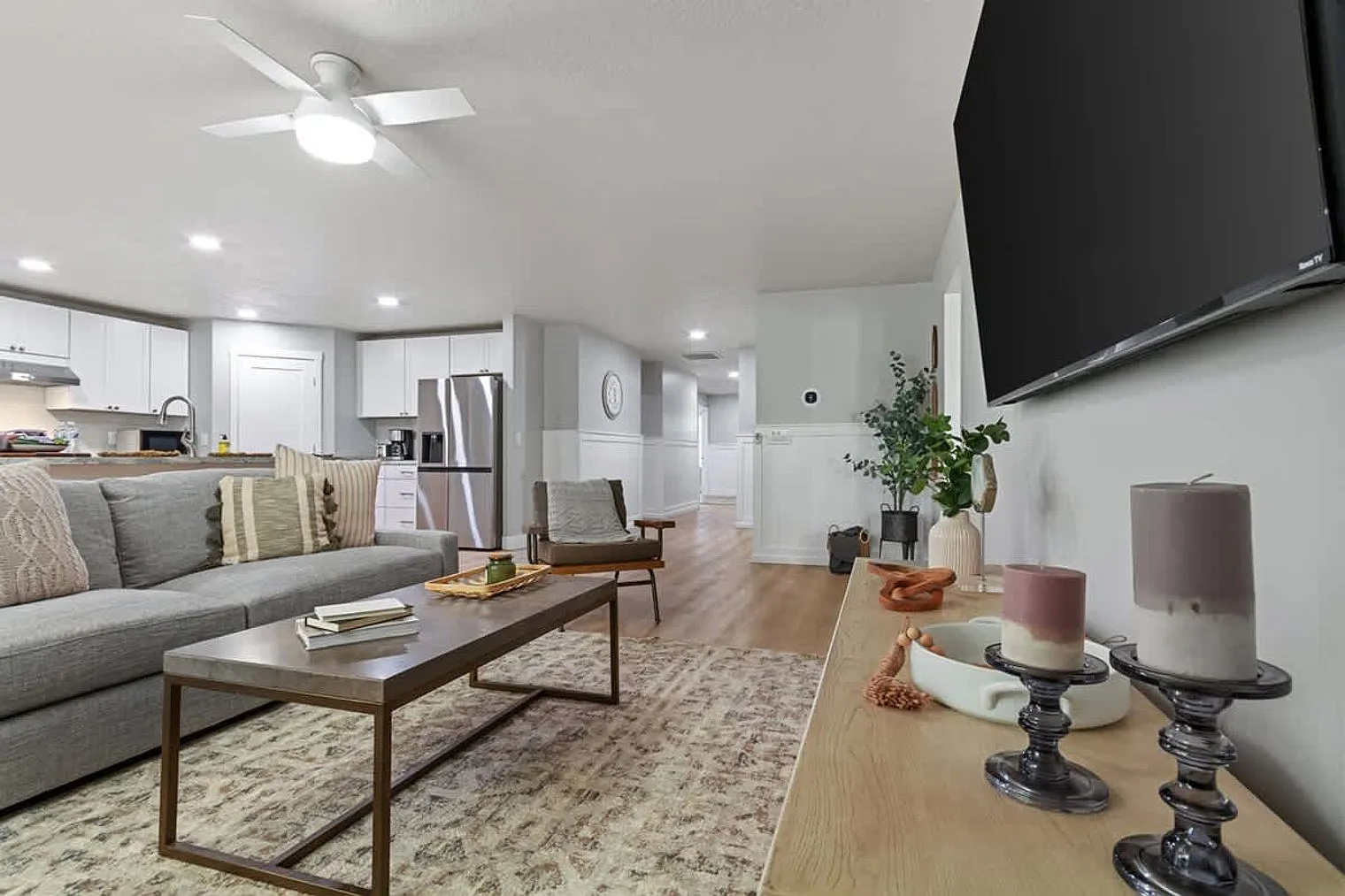4 bed, 2.0 bath, $6,074 — Photo 3