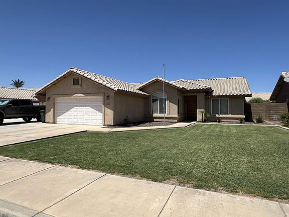 2nd image of 4758 W 27th Ln