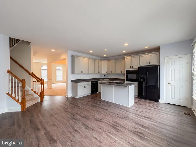 8358 Millom Ct — Photo 16