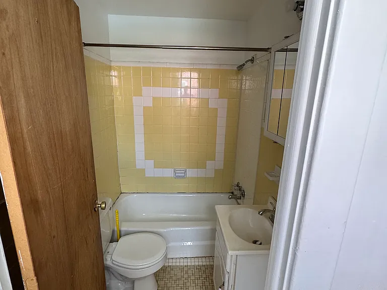 1705 Maryland Ave #1 — Photo 4