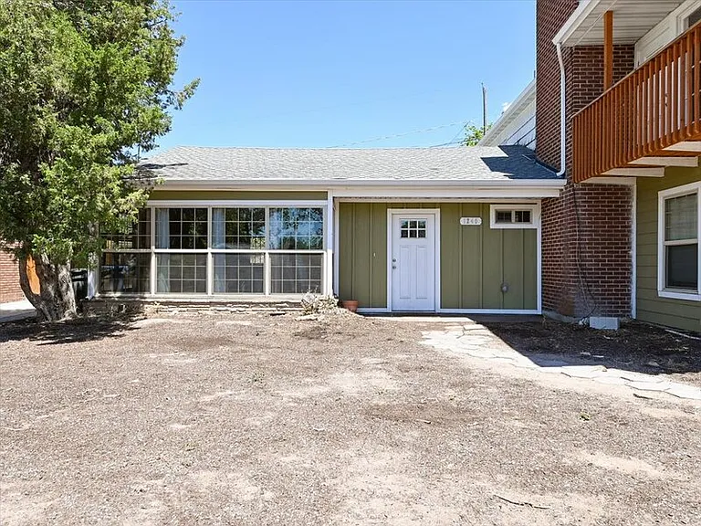 1245 E Harrison Ave — Photo 19