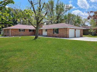 21 Oakcrest Dr, Stevens Point, WI 54481