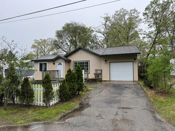 749 Lynn St, Baldwin, MI 49304