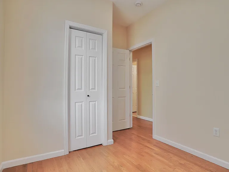 249 Winfield Ave #A — Photo 20