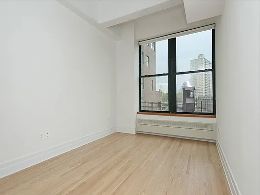 Sold by Sotheby's International Realty | media 5